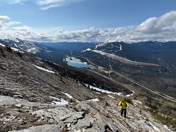 Ascending W slopes with Azouzetta lake below