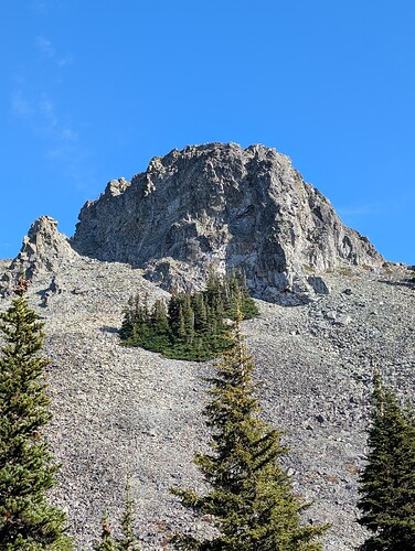 PXL_20251009_212253901