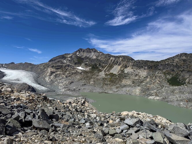 I expected ice extending off frame to the right, and less than 100m below me.